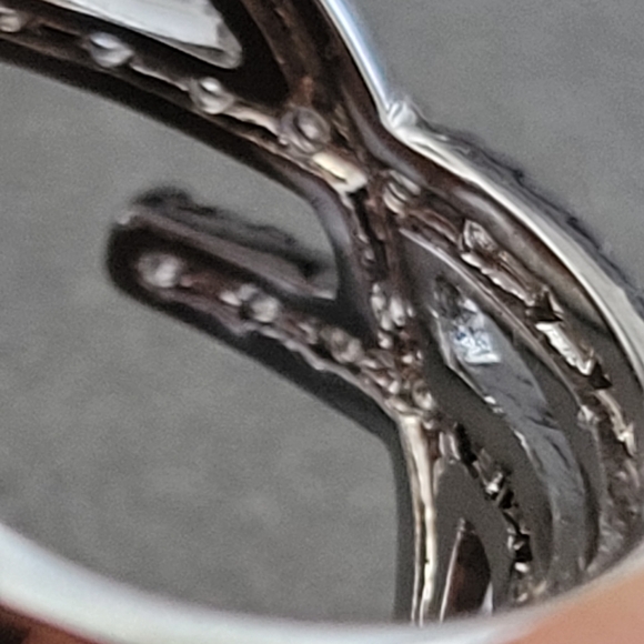 Cubic Zirconia RSC Fashion Ring EUC Silvertone - Picture 11 of 14